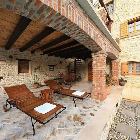 Gland Villa *