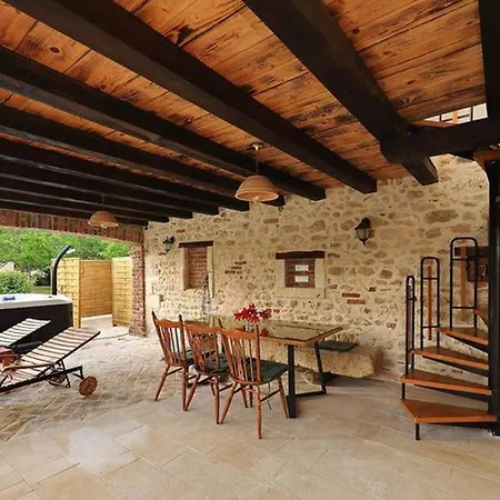 Gland Villa Nin