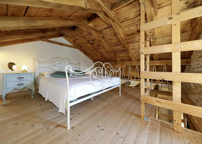 Gland Villa *