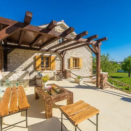Gland Villa *