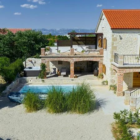 Villa Gland Nin