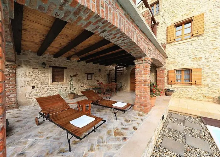 Gland Villa *